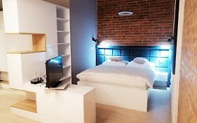 Entrez Apartments Bastova - City Centre